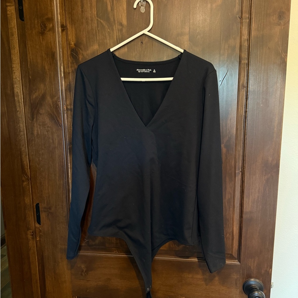 Abercrombie & Fitch Black Long-Sleeve V-Neck Bodysuit